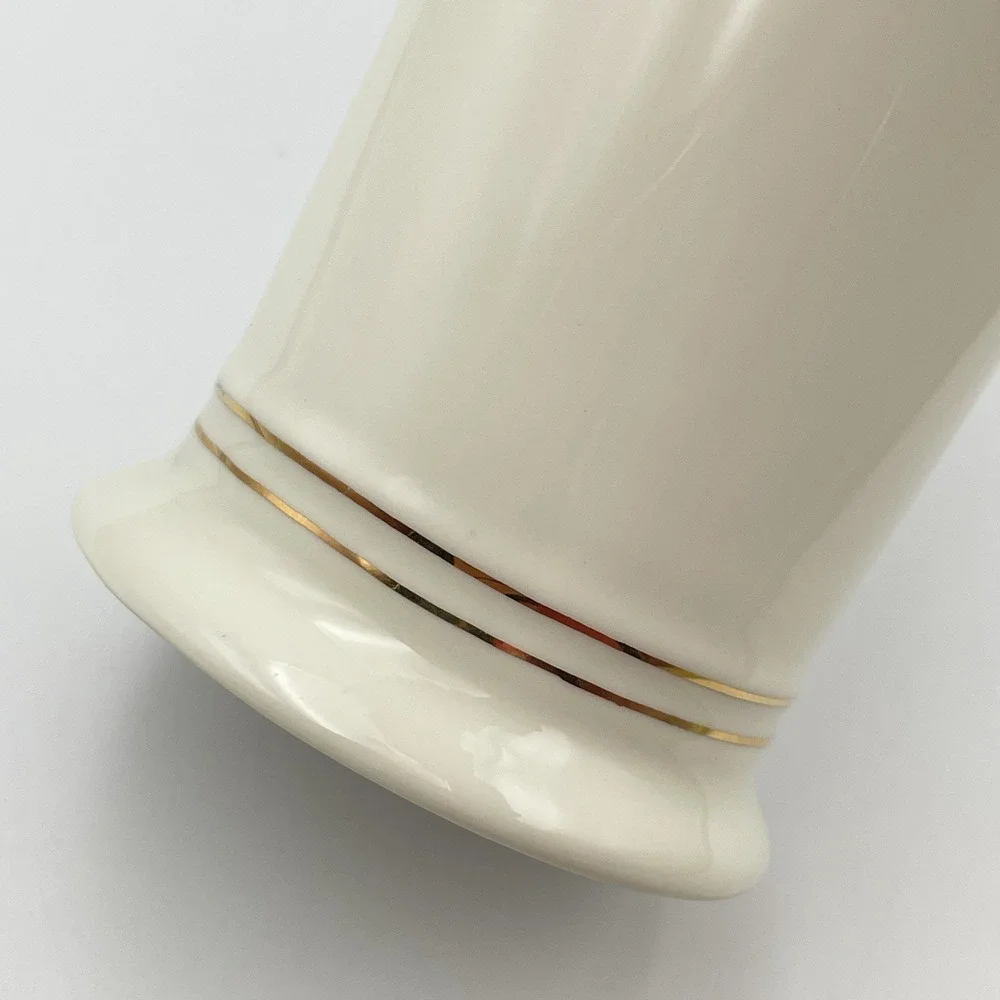Madison & Max At Home Holly Berry Christmas Vase With Gold Trim‎ Accents 8